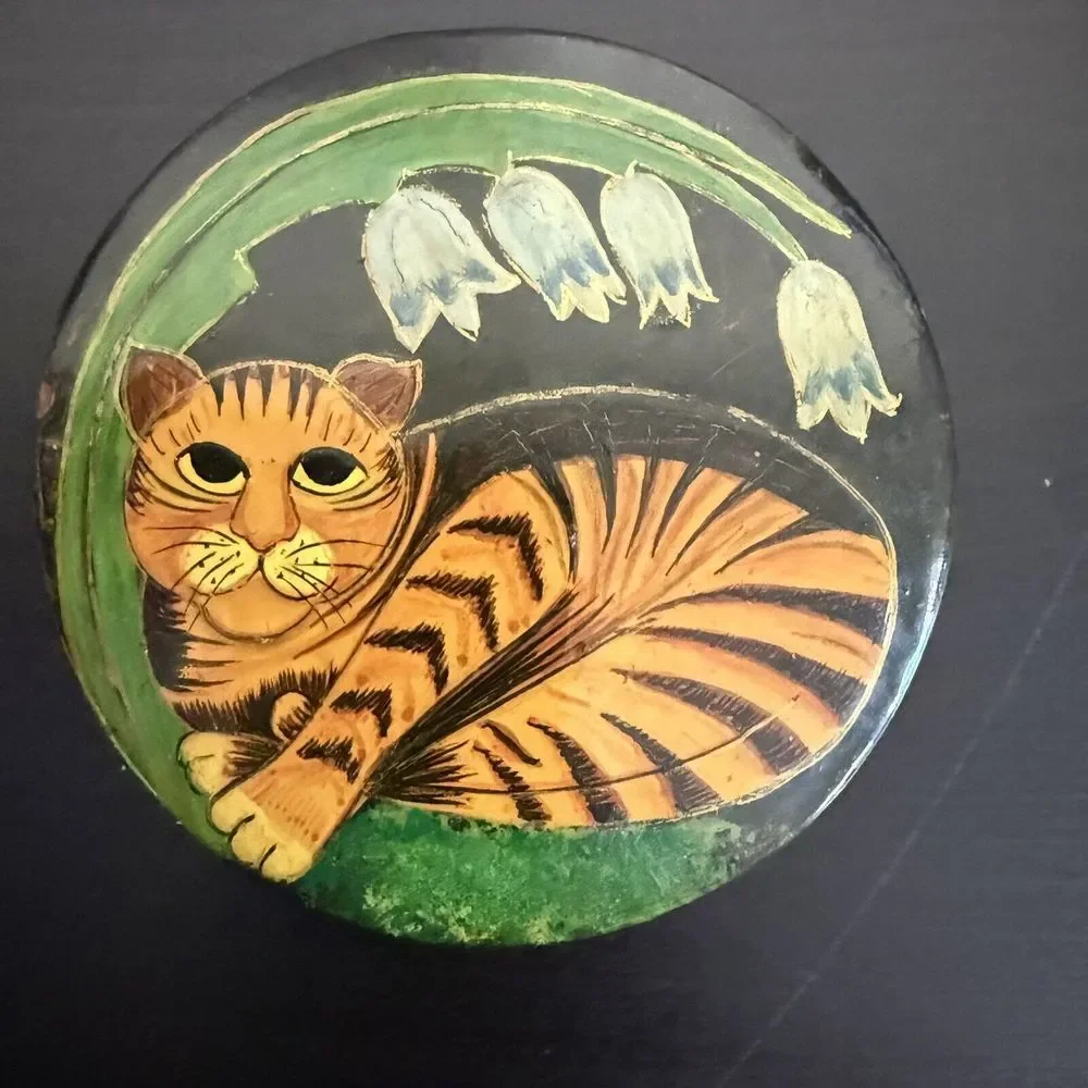 Vintage‎ Hand Painted Wood Trinket Box Cat Flowers Kashmir India Black Lacquered